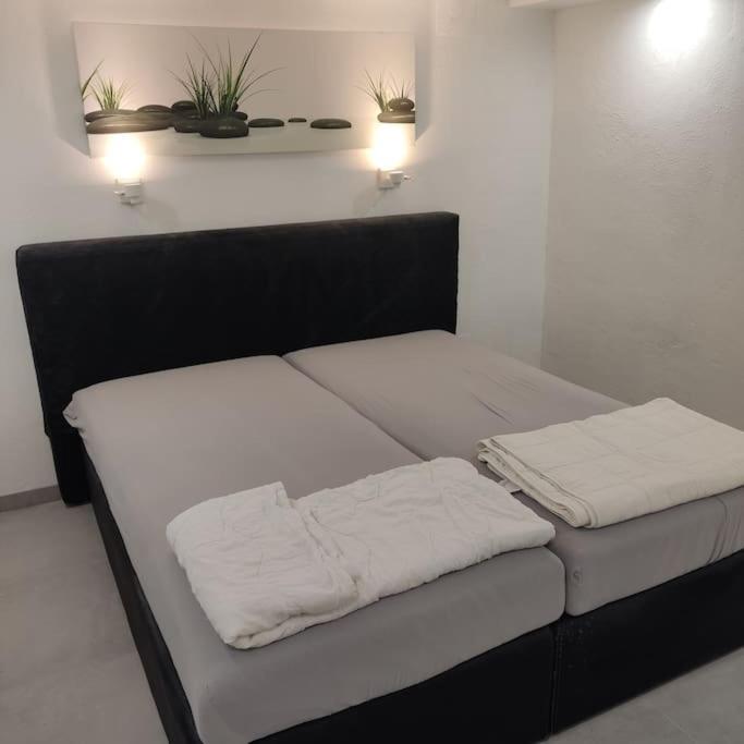 Ferienwohnung Baden Baden Rastatt Elsass Hügelsheim Buitenkant foto